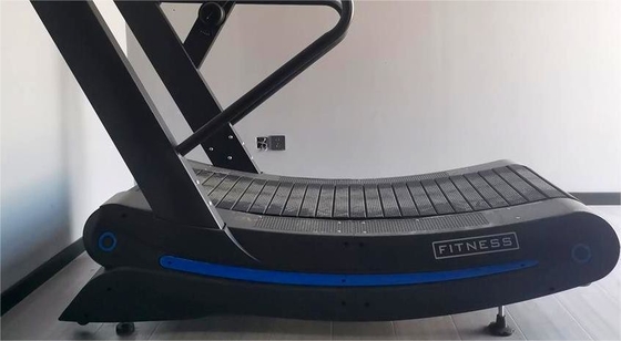 Q235 상업용 체육관 장비 무동기 공중 달리기 수동 트레드밀 곡선 165kg