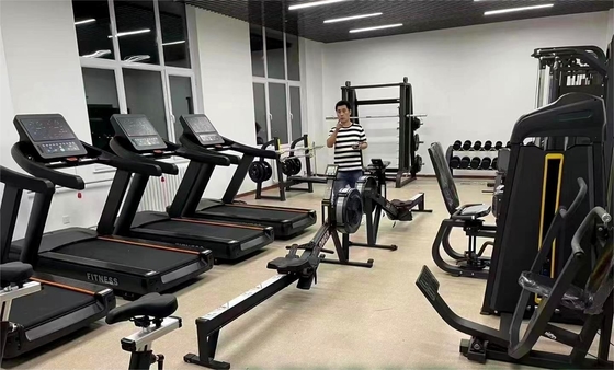 조정 가능한 속도 전기 달리기 기계 상업 체육관에서 심력 훈련을위한 트레드 밀