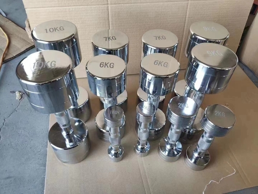 크롬 덤블 (Chrome Dumbbell) 은 비프레마 (Befreema) 의 힘 훈련에 완벽한 추가입니다.